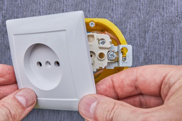 Outlet Replacement Service